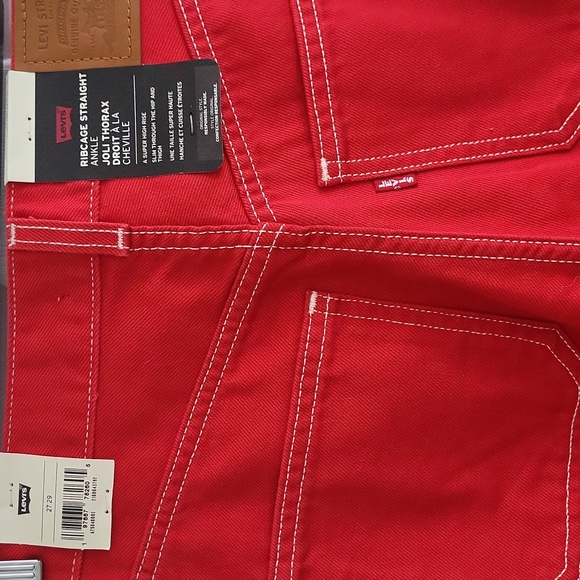 LEVI'S Ribcage Straight Patch Pocket Jeans. NWT - Picture 3 of 4